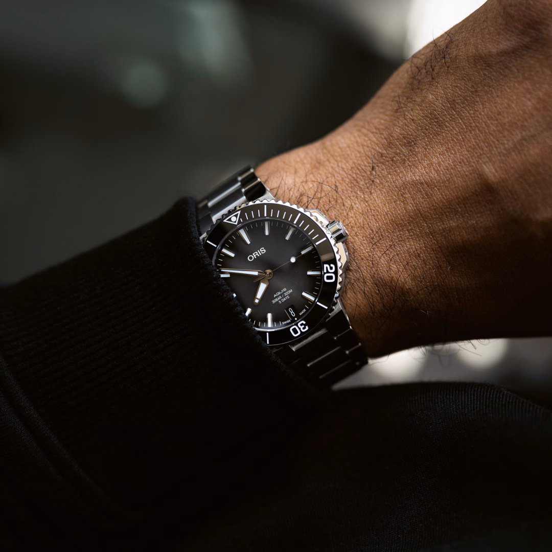 Oris Aquis Date · Calibre 400 · 41.5mm · Collection Précédente · Cadran Vert · Bracelet Acier