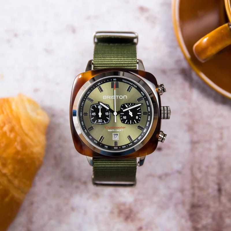 Briston · Clubmaster Sport 42mm · Vert Olive · Quartz — vue 3