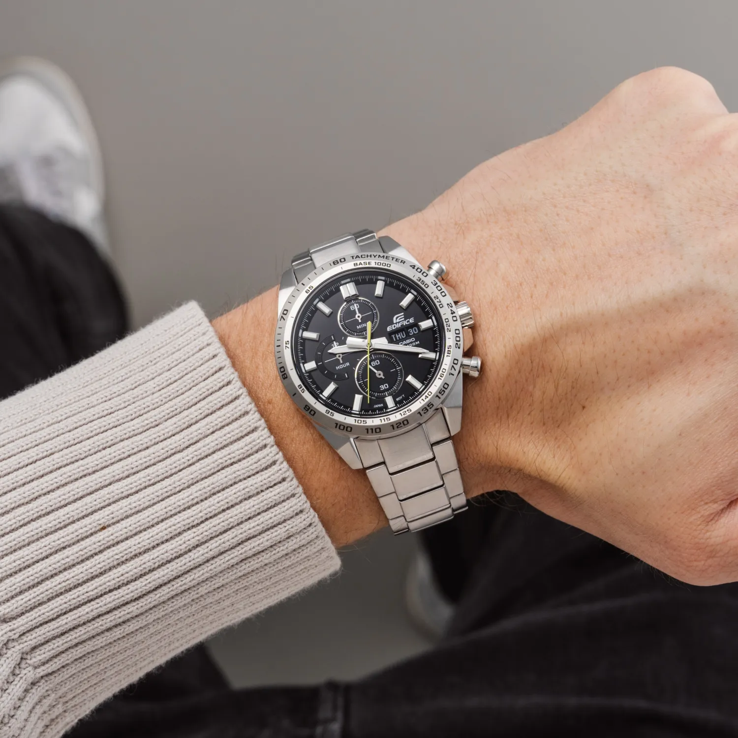 Casio Edifice · Sport Chronographe · 42mm · Cadran Noir · Bracelet Acier — vue 2