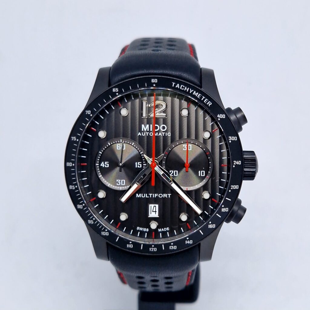 Mido Multifort Chronograph · PVD Noir · Cadran Noir · Cuir Noir Coutures Rouges · 44mm