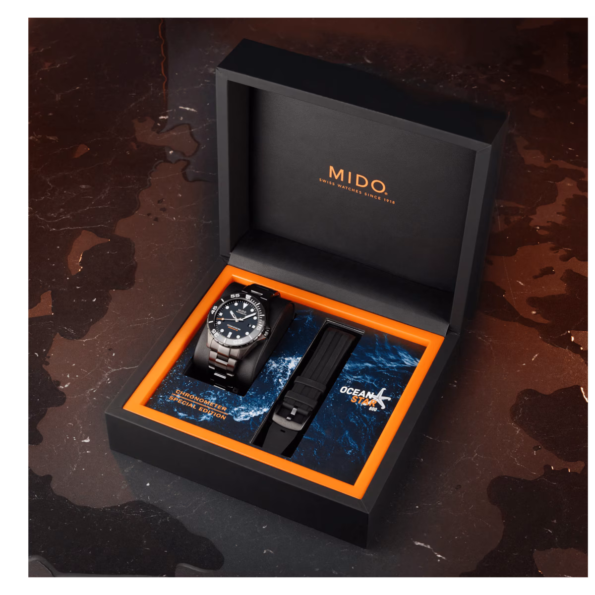 Mido Ocean Star 600 Chronometer · DLC Bicolore · Cadran Noir — vue 5