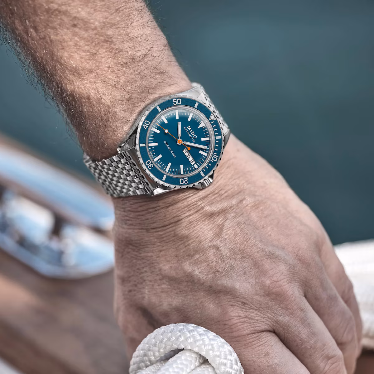 Mido Ocean Star Tribute · Cadran Bleu · Bracelet Acier · 40.5mm — vue 4
