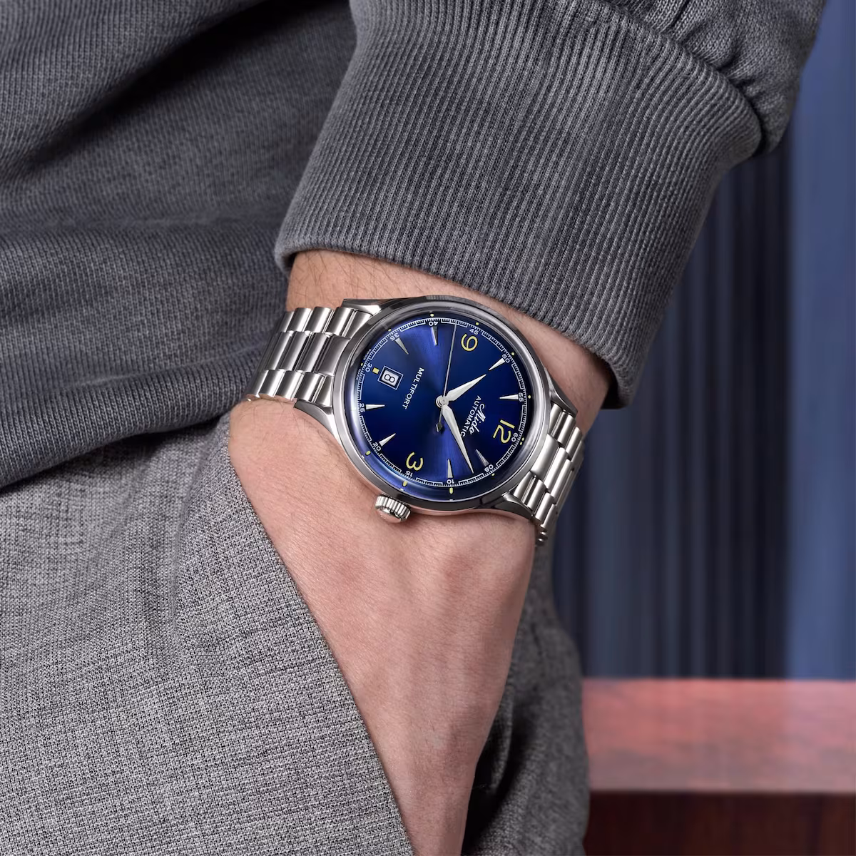 Mido Multifort Patrimony Powerwind · Cadran Bleu · Bracelet Acier · 40mm — vue 5