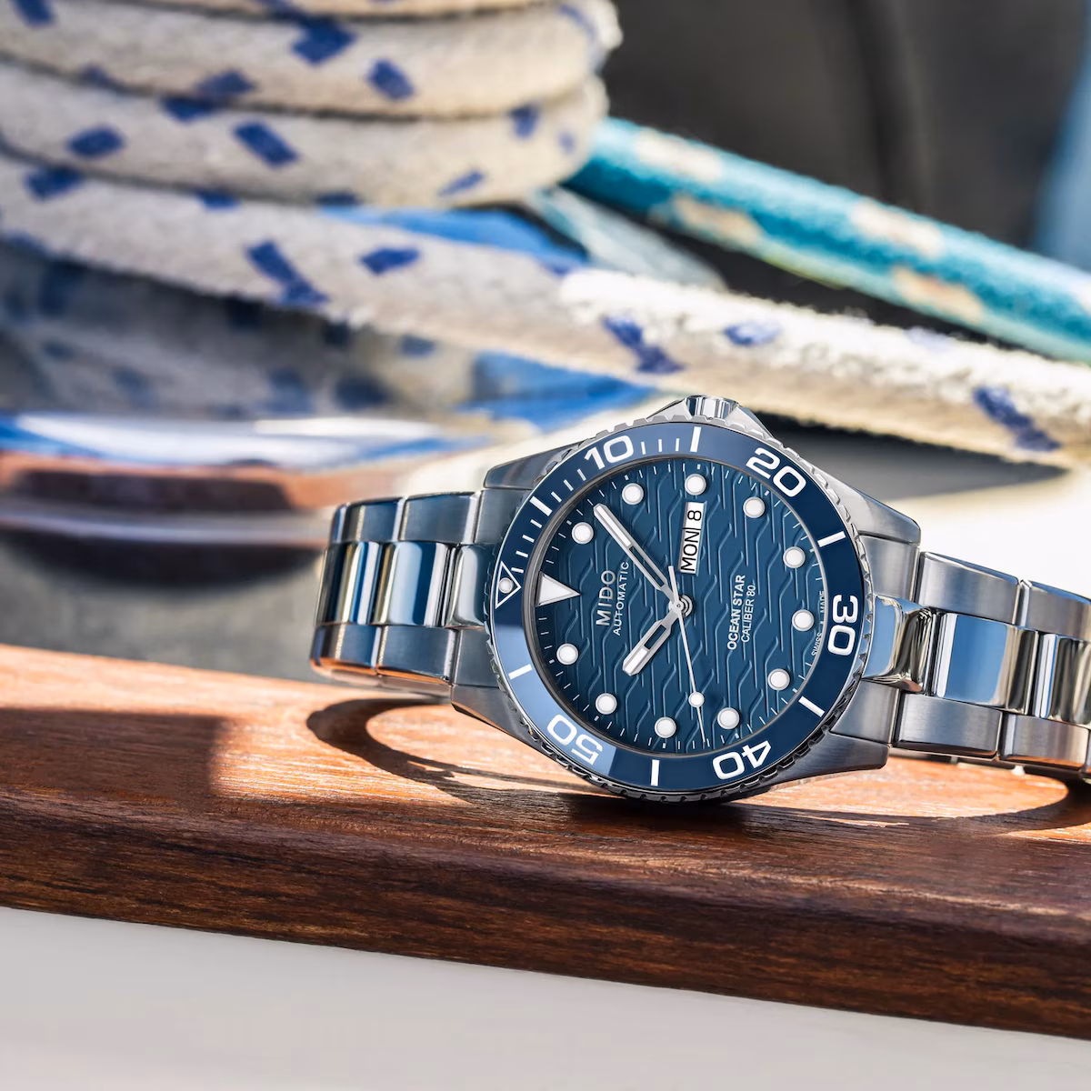 Mido Ocean Star 200C · Cadran Bleu · Lunette Céramique Bleue · Bracelet Acier · 42.5mm — vue 5