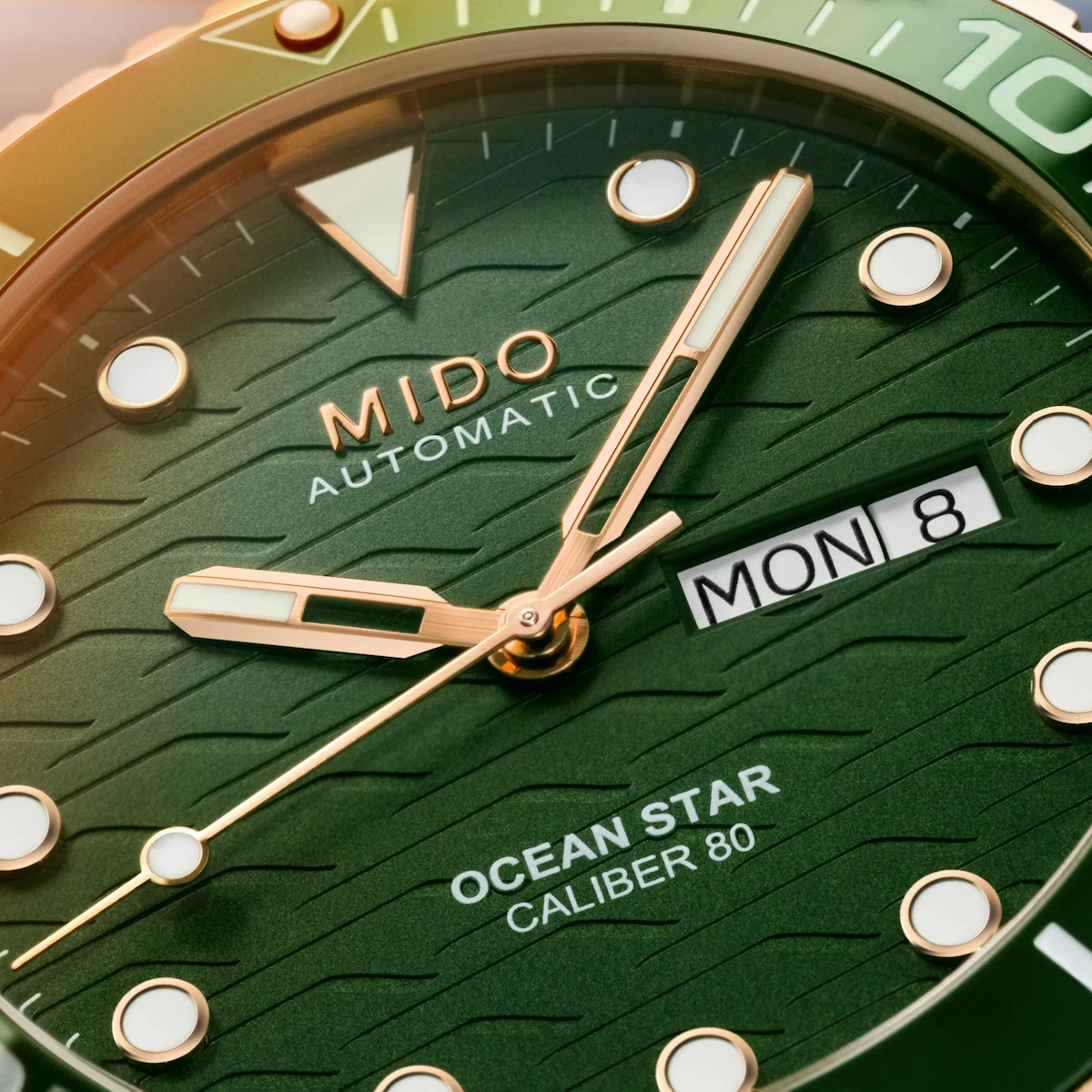 Mido Ocean Star 200C · PVD Or Rose · Cadran Vert · Lunette Céramique Verte · Cuir Brun · 42.5mm — vue 4