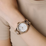 Michael Kors Lennox · Quartz 37mm · Or Rose · Cadran Blanc Sunray · Bracelet Acier — vue 3